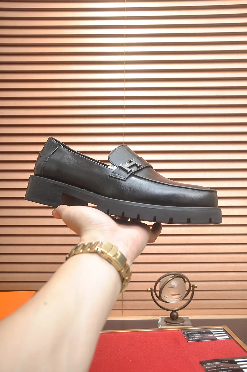 Factory price 500💶[HERMES] (cowhide lining)🍀Italian top luxury🍀He does not pursue novel styles and gorgeous colors, but attracts the favor of successful men with his flawless, elegant and classic style. Formal leather shoes This very comfortable, simple and stable style allows you to easily match any style! The pattern is absolutely 1:1 refined from the original case, and we strive for excellence in materials, imported cowhide + cowhide lining💪💪💪extraordinary texture👍! Code number: 38-45 (45 customized)